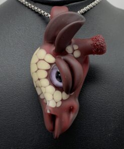 Alternative view of Robertson Giraffe Pendy